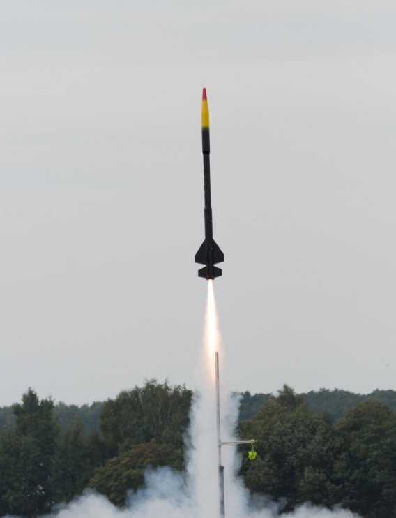 Sakal D Adamce - start